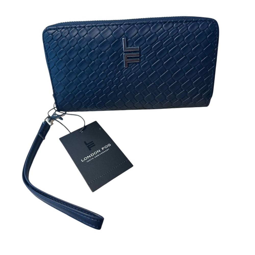 London Fog Easton Navy Blue Single Full Zip Wallet Textured‎ Finish Compact NWT